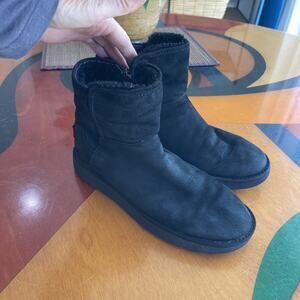 UGG Side Zip Abree Suede Sheepskin Ankle Boots Bootie Womens Size 7 Black Fold